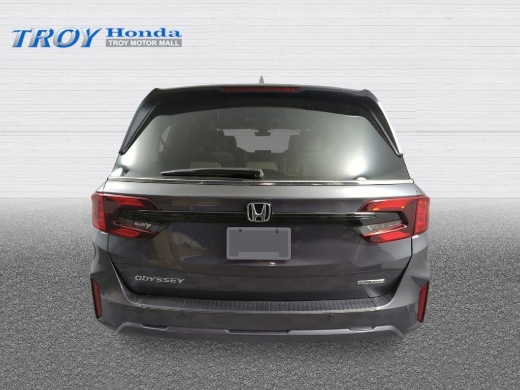 New 2026 Honda Odyssey Touring image 3
