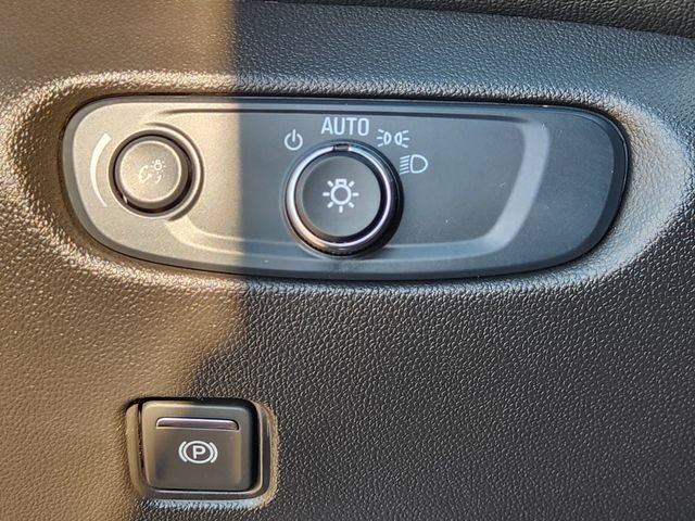 Used 2024 Chevrolet Blazer LT w/ Convenience Package FWD image 21