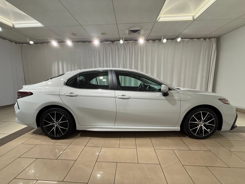 Certified 2023 Toyota Camry SE AWD/4WD image 6