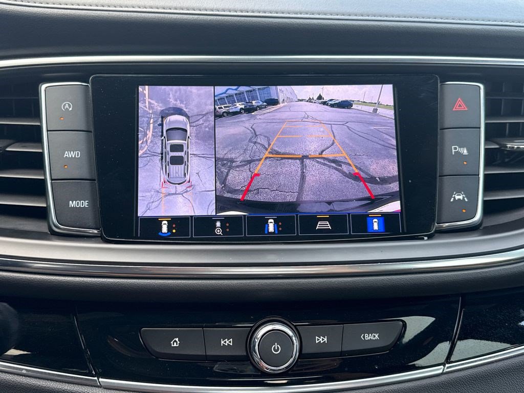 Used 2022 Buick Enclave Avenir w/ Avenir Technology Package AWD/4WD image 34