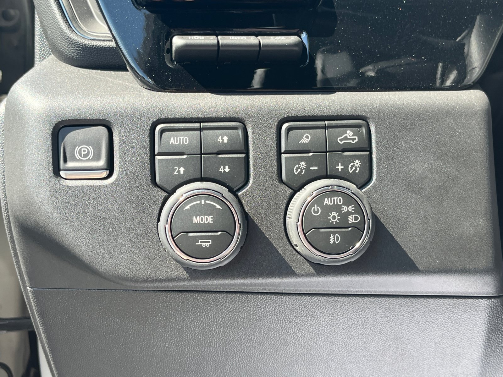 New 2026 Chevrolet Silverado 1500 ZR2 w/ LPO, Dark Essentials Package AWD/4WD image 12