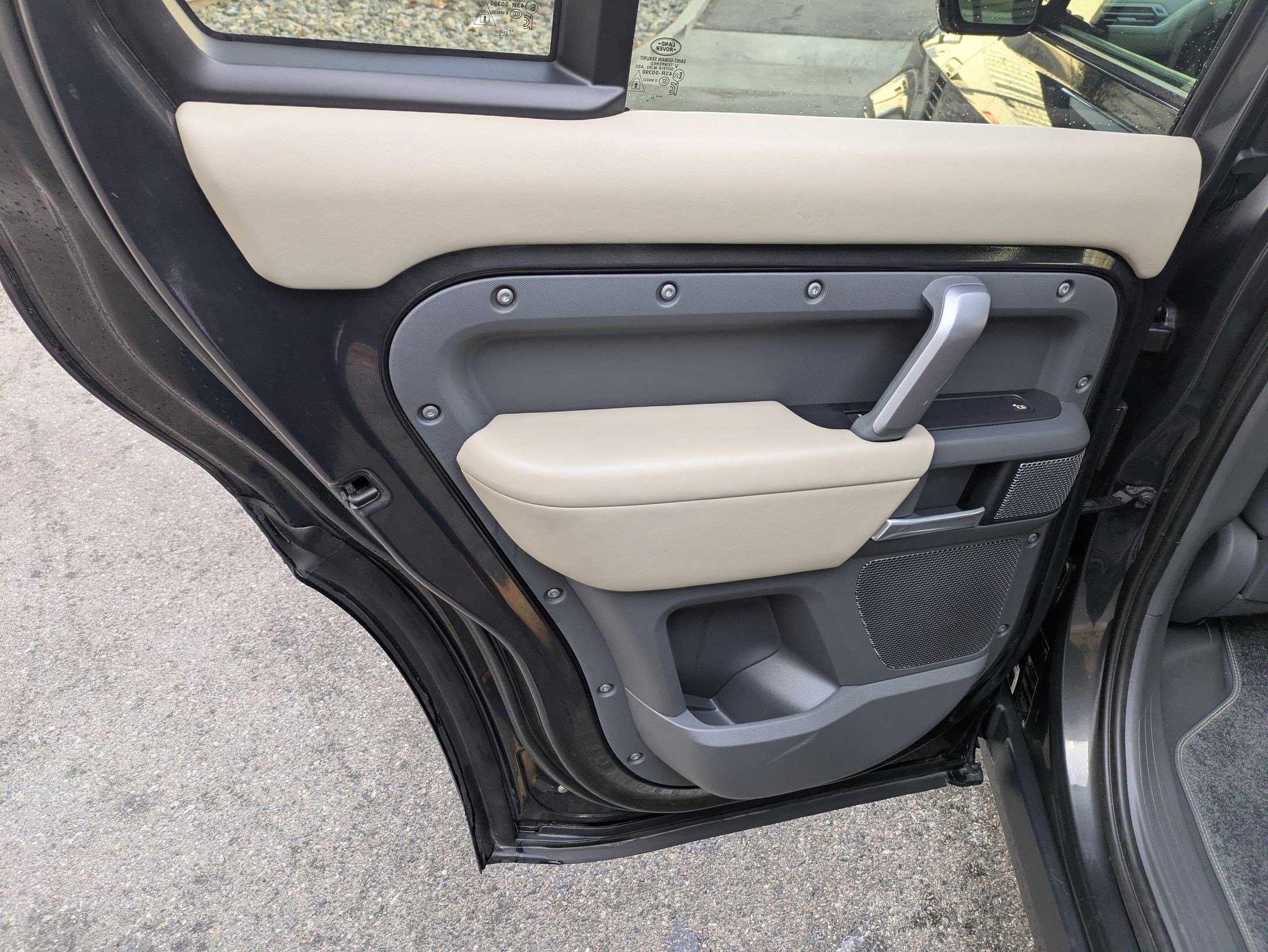 Used 2022 Land Rover Defender 110 X-Dynamic HSE image 30