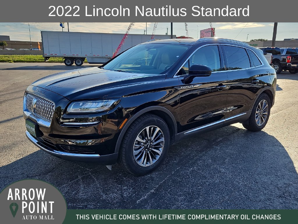 Used 2022 Lincoln Nautilus FWD w/ Premium Package image 5