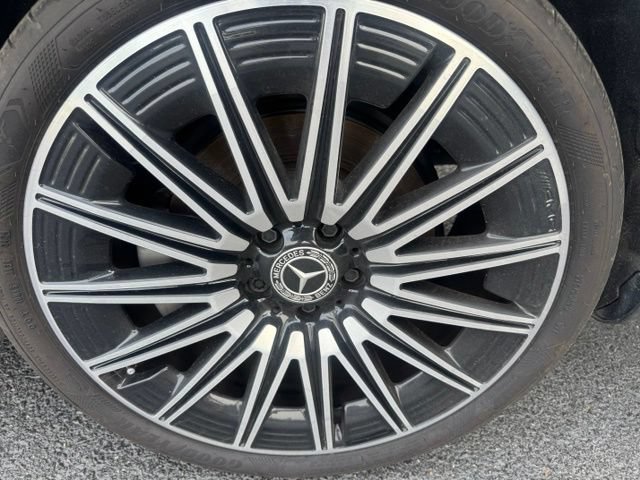 Used 2025 Mercedes-Benz CLE 450 4MATIC Coupe image 21