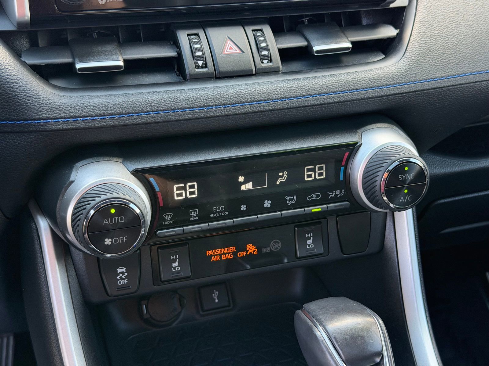 Used 2020 Toyota RAV4 XSE w/ XSE Grade Weather Package image 22