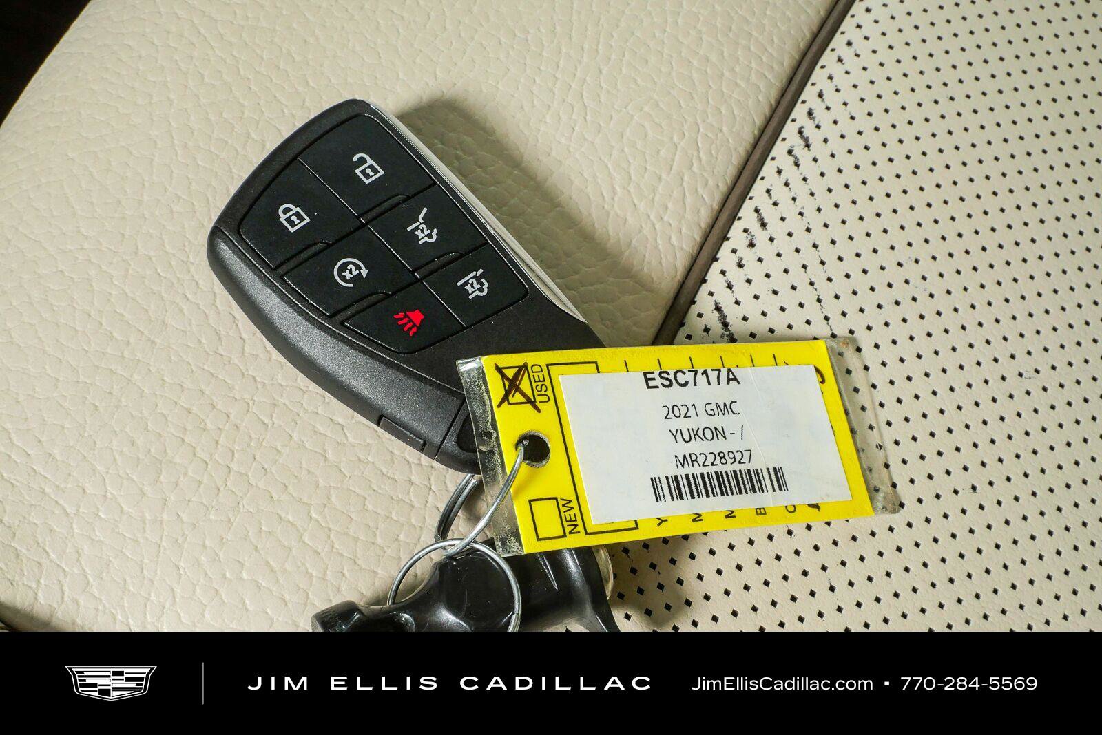 Used 2021 GMC Yukon XL Denali w/ Denali Premium Package RWD image 43