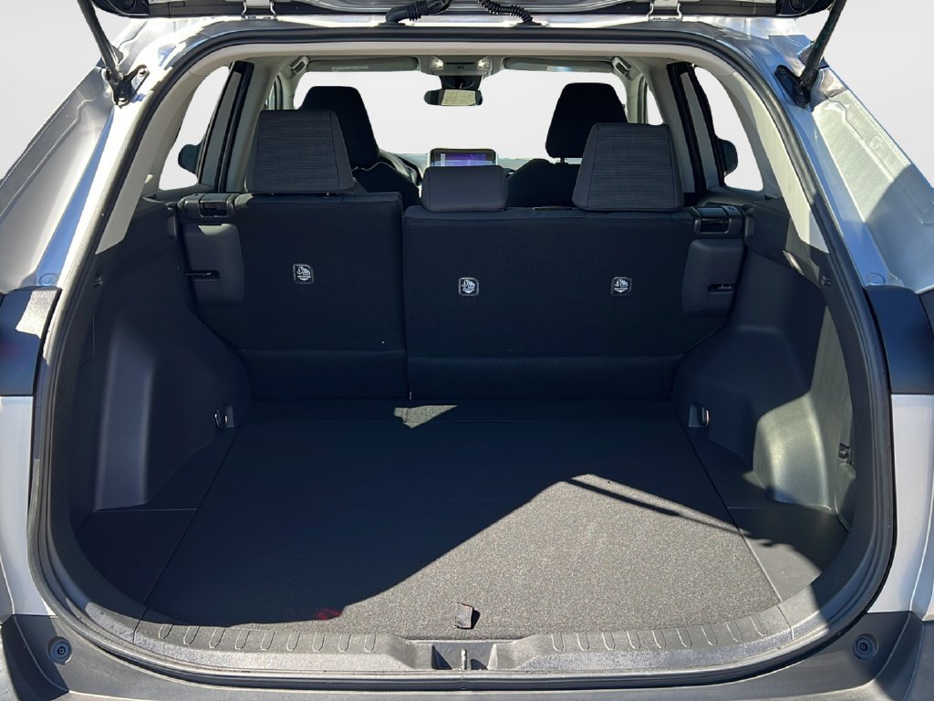 Used 2024 Toyota RAV4 LE FWD image 22