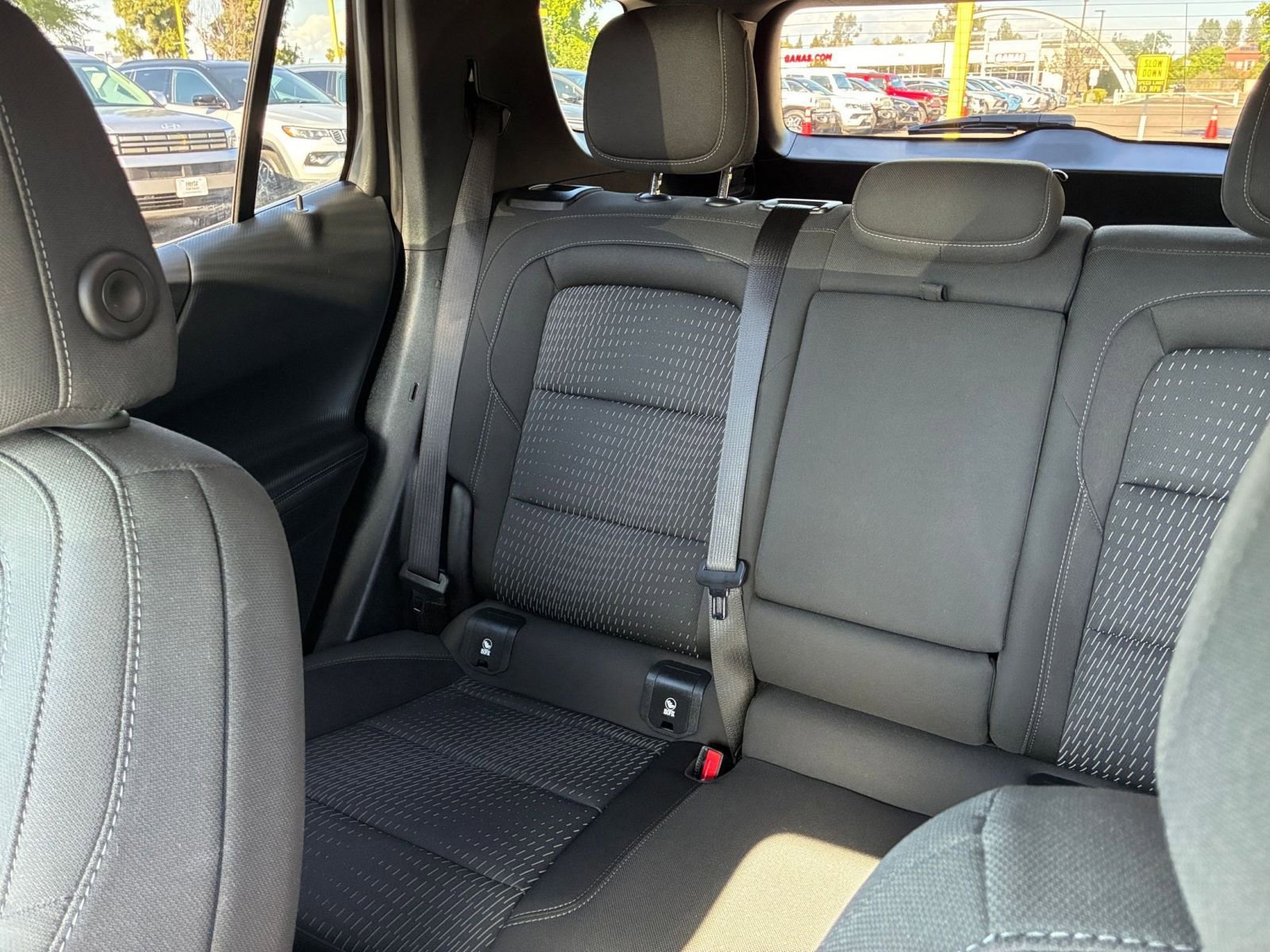 Used 2025 Chevrolet Equinox LT FWD image 38