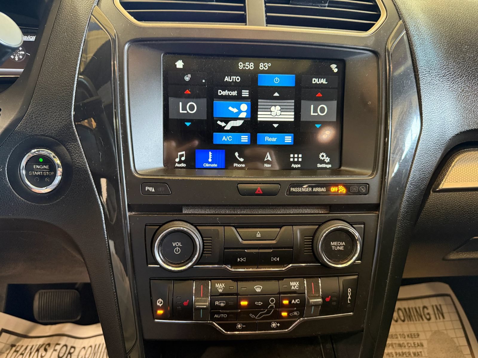 Used 2018 Ford Explorer XLT w/ Equipment Group 202A FWD image 18
