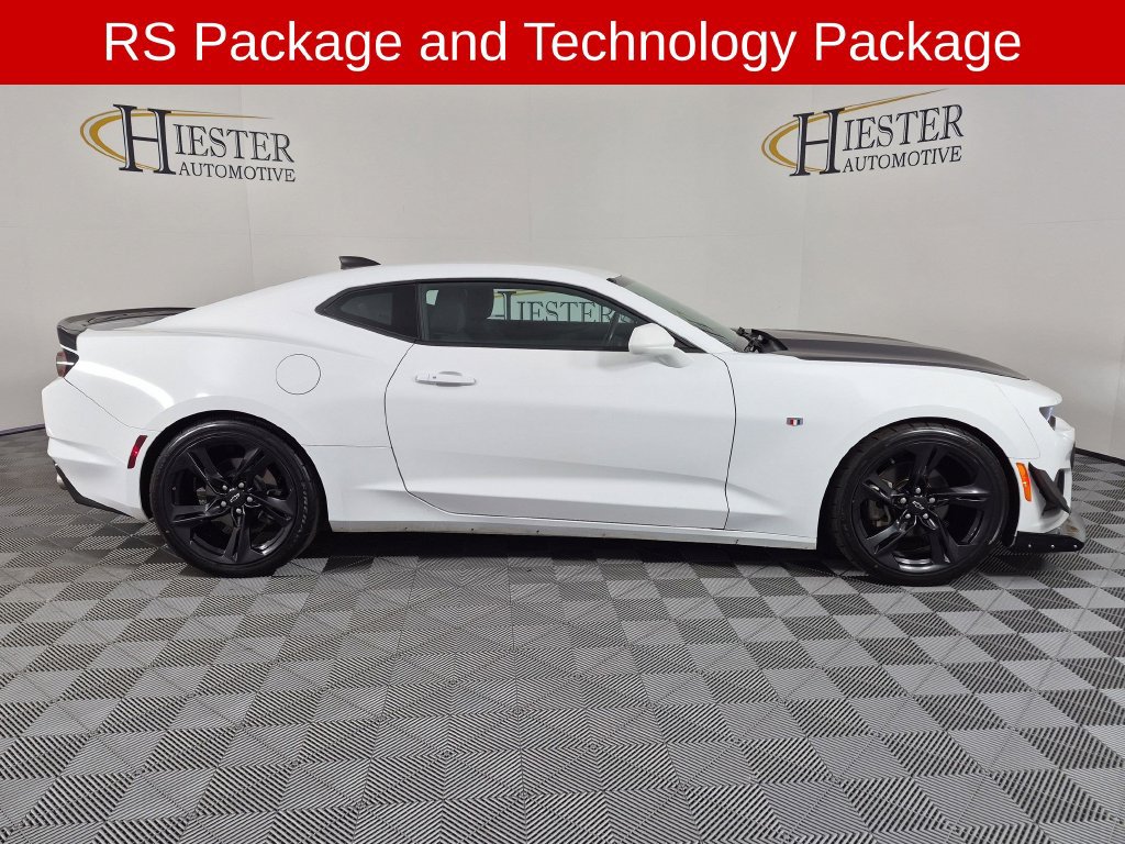 Used 2021 Chevrolet Camaro LT w/ RS Package RWD image 4