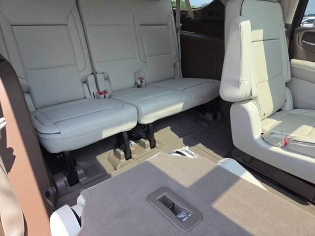 Used 2023 GMC Yukon XL Denali w/ LPO, Floor Liner Package AWD/4WD image 27