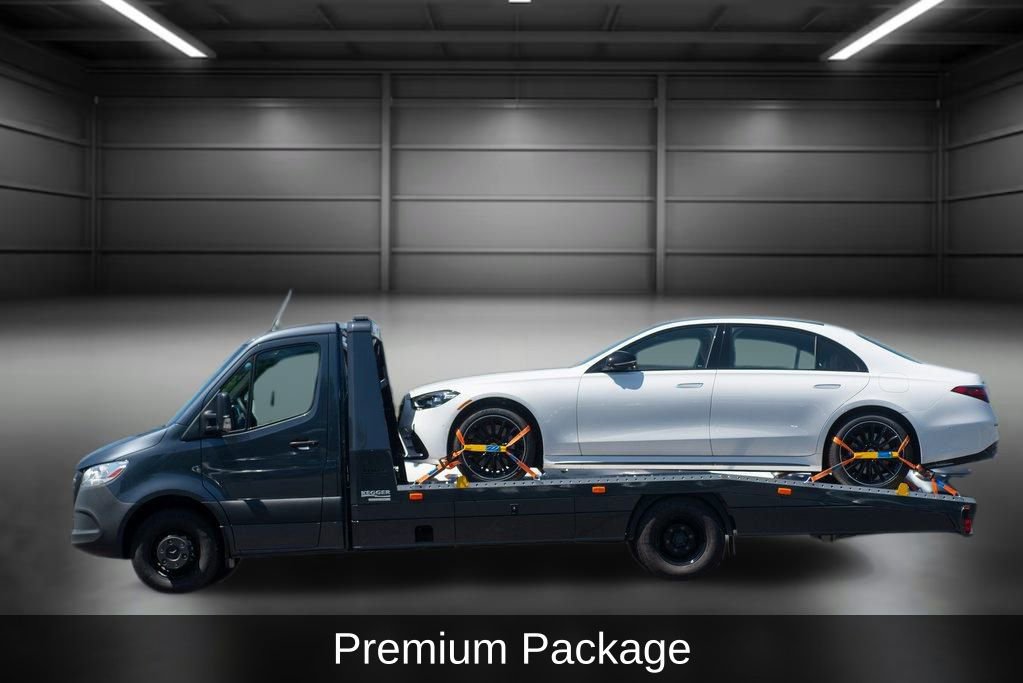 Used 2023 Mercedes-Benz Sprinter 4500 image 7