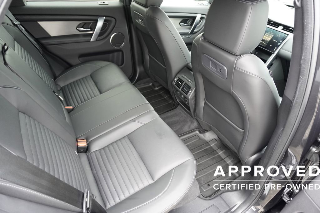 Used 2025 Land Rover Discovery Sport Dynamic SE image 26