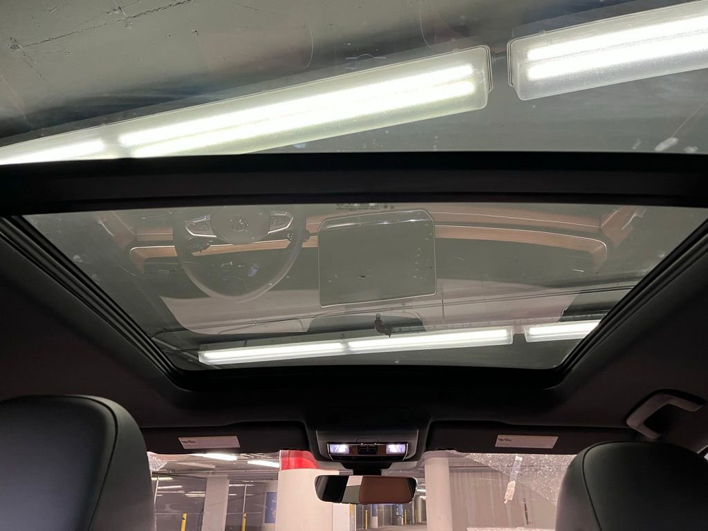 New 2026 Volkswagen Tiguan SEL R-Line image 10