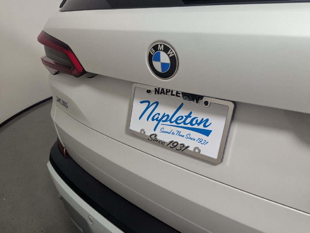 Used 2019 BMW X5 xDrive40i w/ Executive Package AWD/4WD image 7