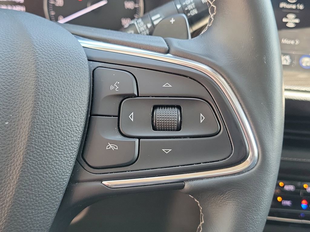 Used 2023 Buick Envision Essence w/ Sport Touring Package image 26