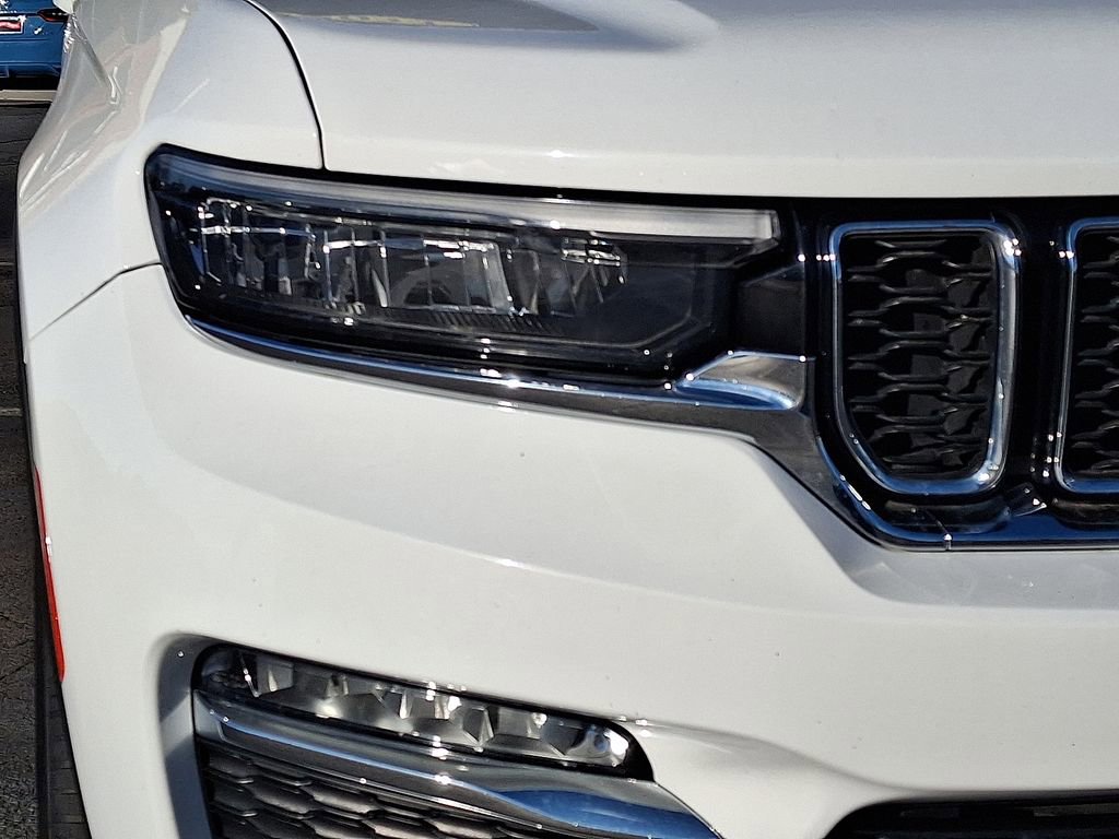 Used 2024 Jeep Grand Cherokee Limited 4xe image 9