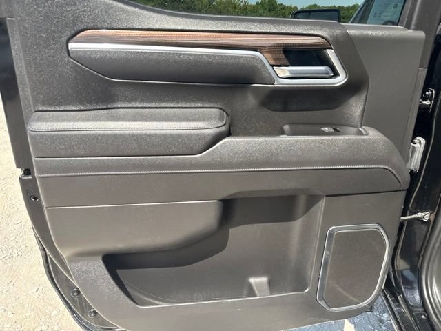 Used 2026 Chevrolet Silverado 1500 LT AWD/4WD image 25