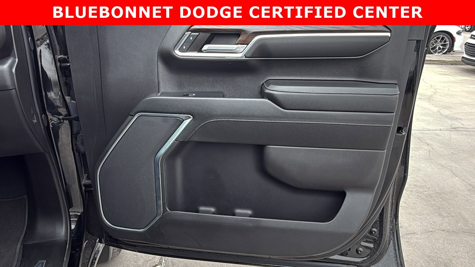 Used 2024 GMC Sierra 1500 SLT image 27