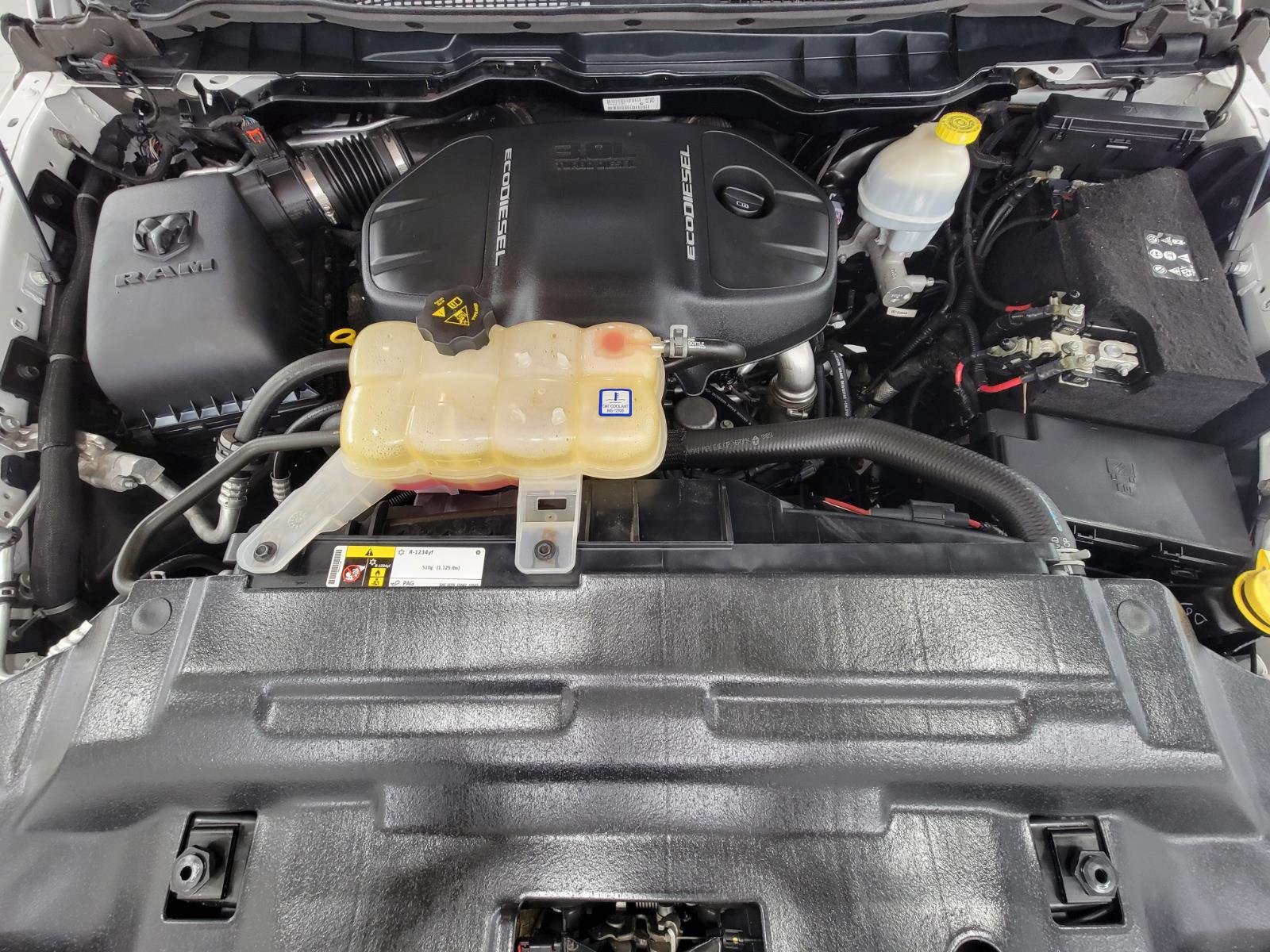 Used 2014 RAM 1500 Limited AWD/4WD image 9