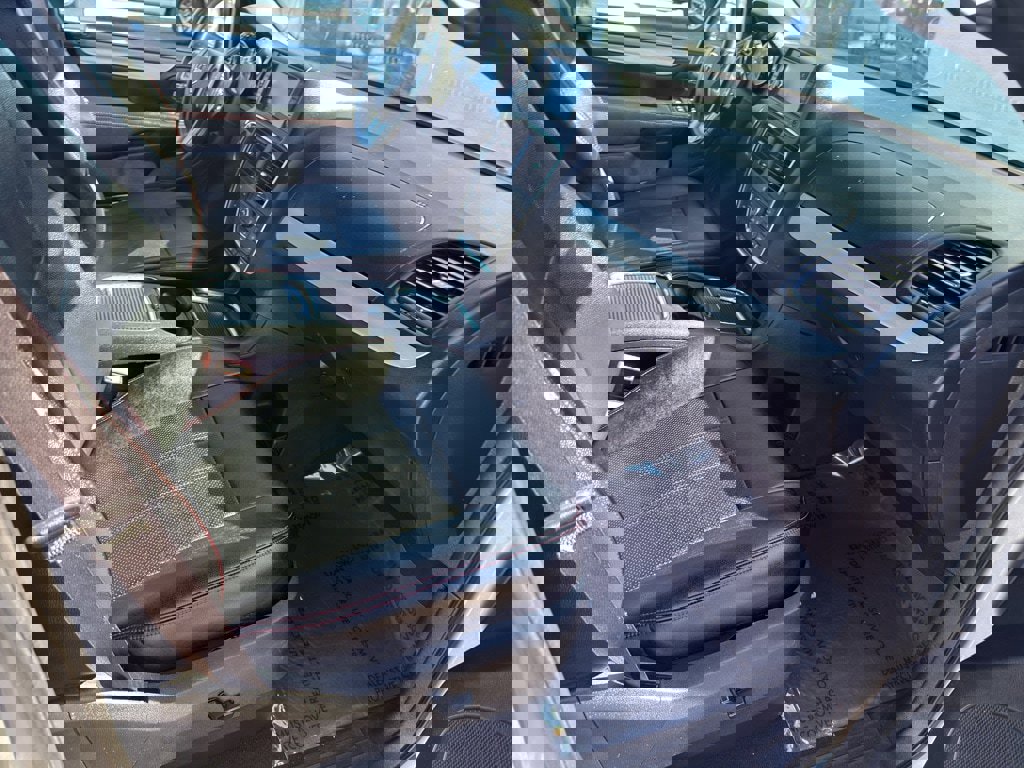 Used 2016 Dodge Grand Caravan R/T image 19