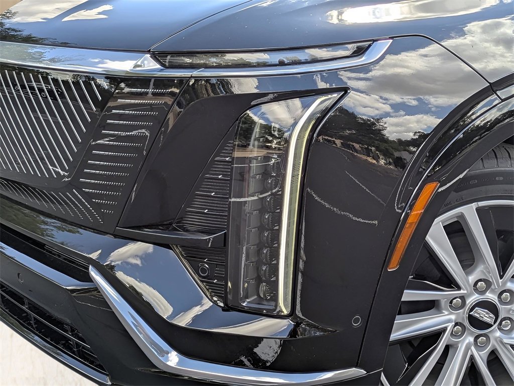 New 2026 Cadillac Vistiq Luxury image 3