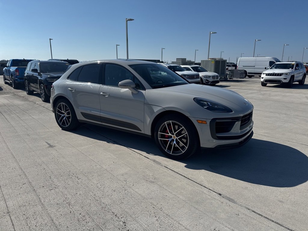 Used 2022 Porsche Macan S image 2