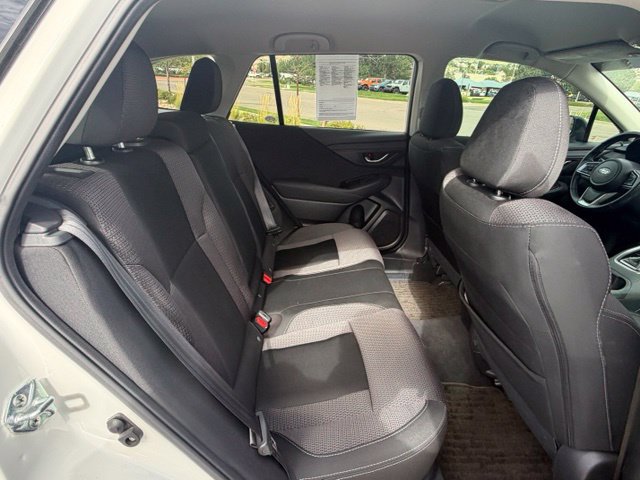 Used 2024 Subaru Outback Premium AWD/4WD image 30