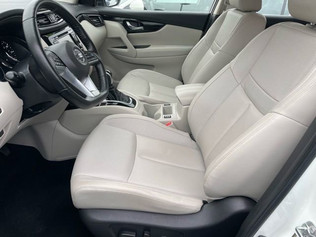 Certified 2022 Nissan Rogue Sport SL AWD/4WD image 6