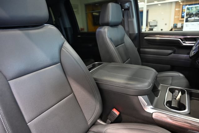 Used 2024 Chevrolet Silverado 2500 LTZ w/ LTZ Plus Package AWD/4WD image 11