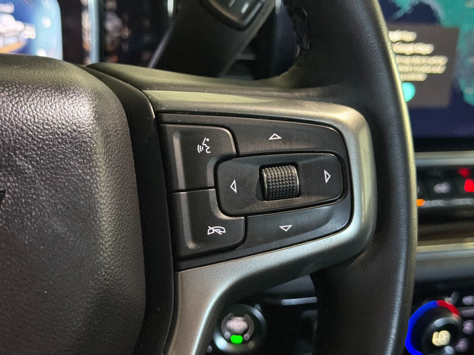 Used 2025 Chevrolet Silverado 1500 LT AWD/4WD image 26