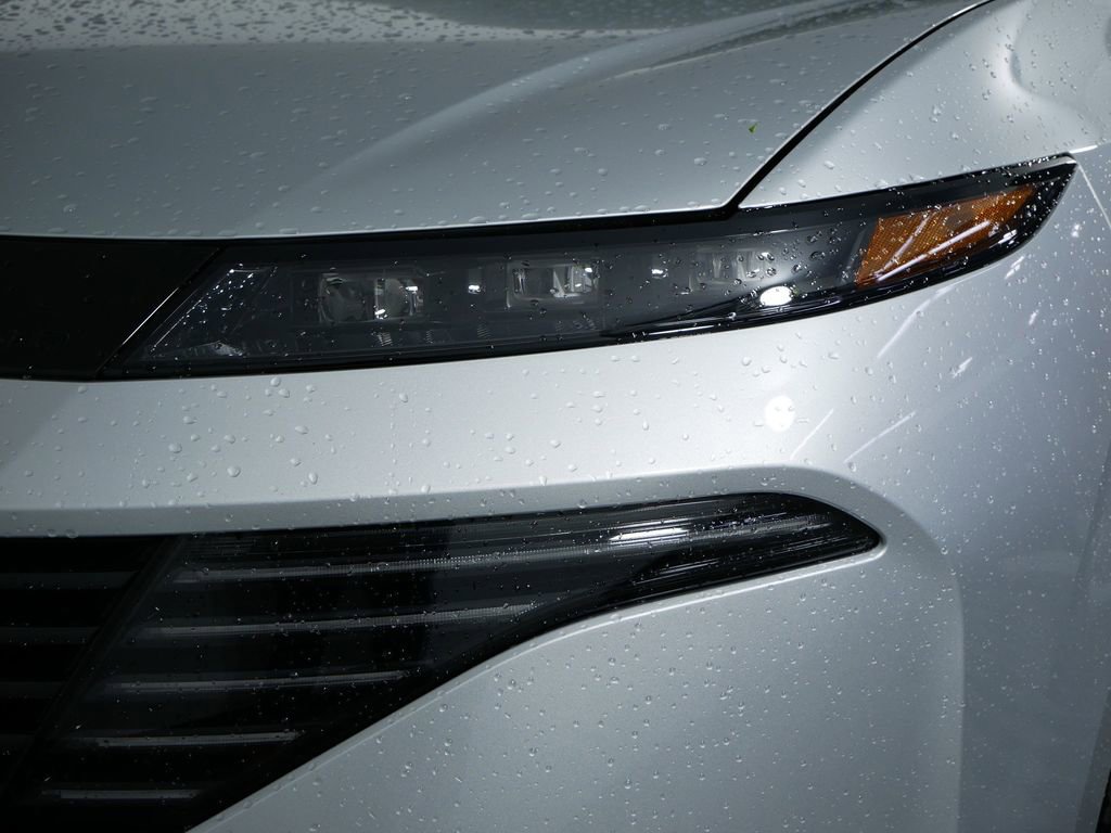 Used 2025 Nissan Murano SV AWD/4WD image 14