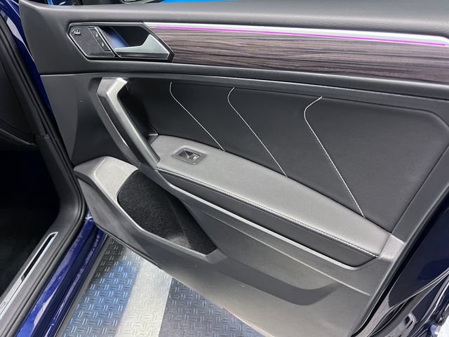 Certified 2022 Volkswagen Tiguan SEL R-Line AWD/4WD image 12