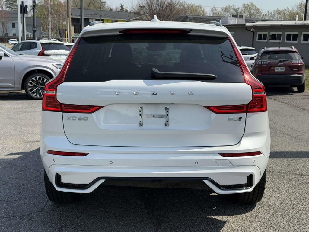 Used 2024 Volvo XC60 B5 Plus w/ Climate Package image 21