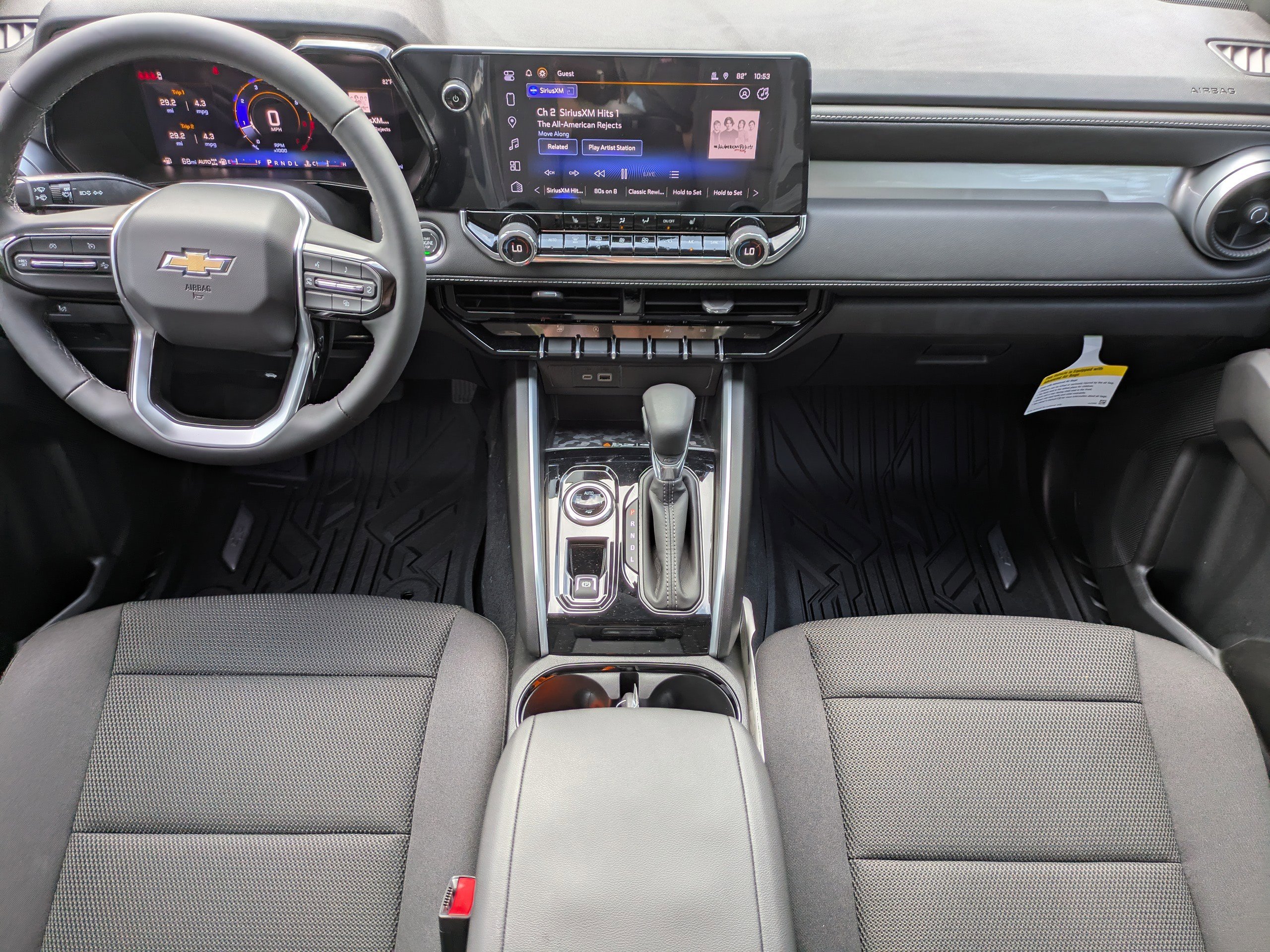 Used 2024 Chevrolet Colorado LT w/ LT Convenience Package II image 8