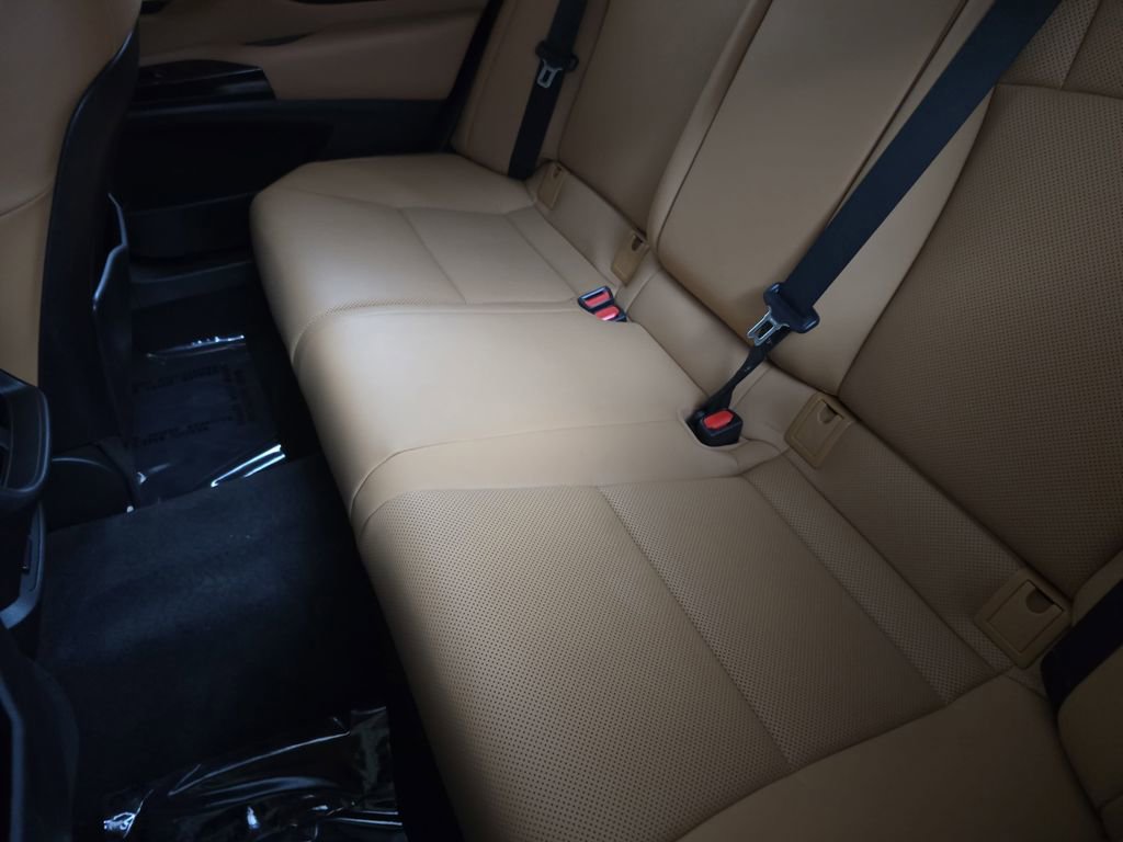 Used 2023 Lexus ES 250 w/ Premium Package AWD/4WD image 16