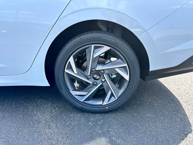 New 2025 Hyundai Elantra Sport image 31