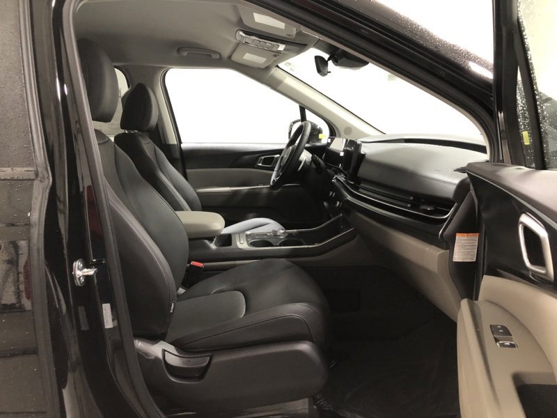 New 2026 Kia Carnival LXS image 12