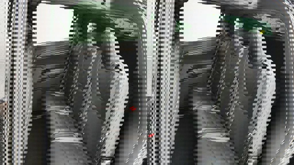 Used 2024 Tesla Model X image 24