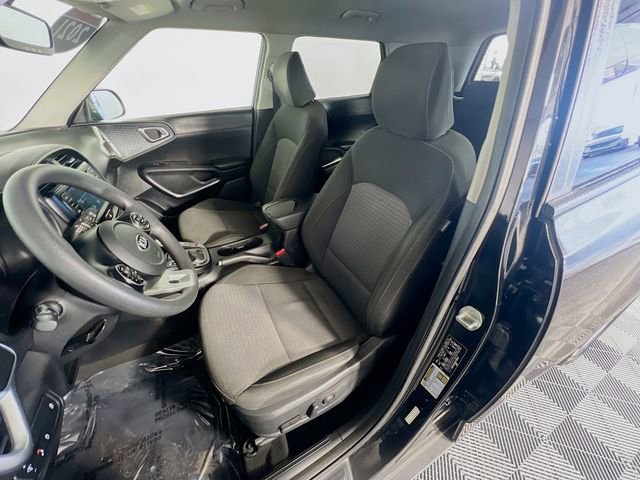 Used 2021 Kia Soul S image 9