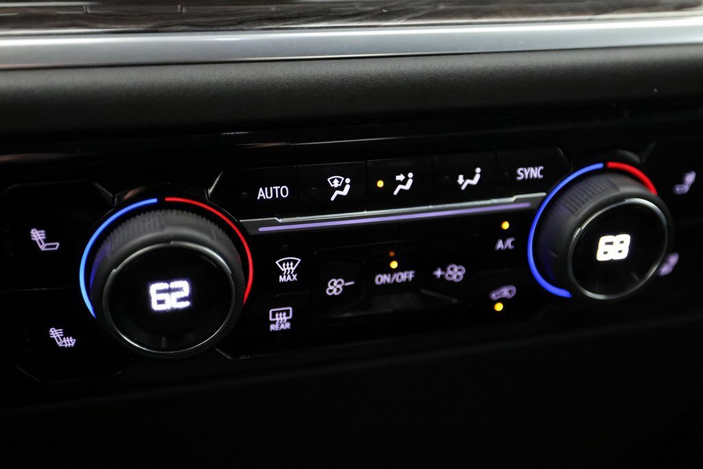 Used 2025 Chevrolet Silverado 3500 LTZ image 25