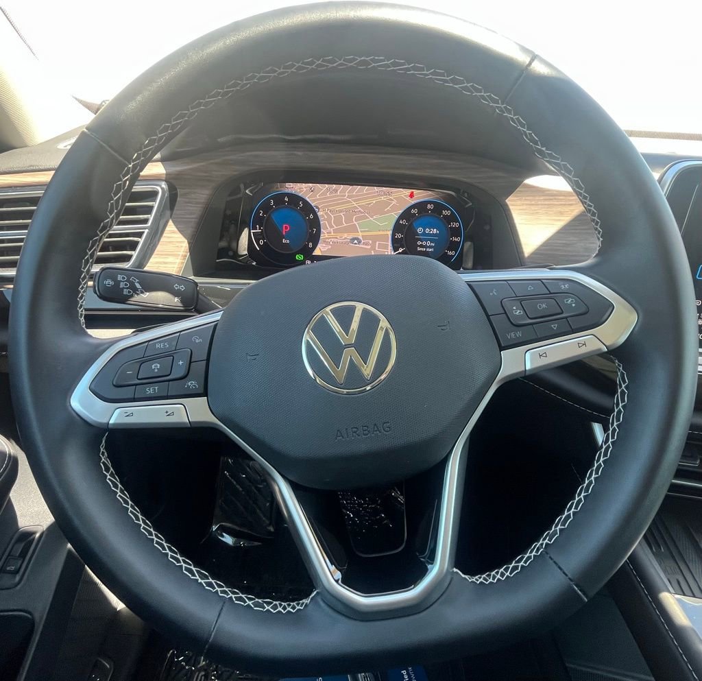 Certified 2025 Volkswagen Atlas SEL image 5