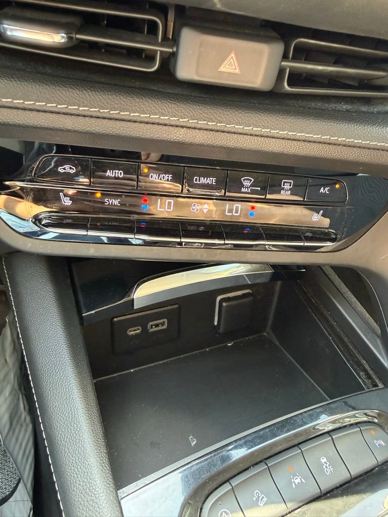 Used 2022 Buick Envision Preferred image 18