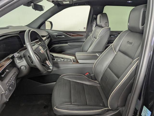 Used 2023 Cadillac Escalade Premium Luxury image 10