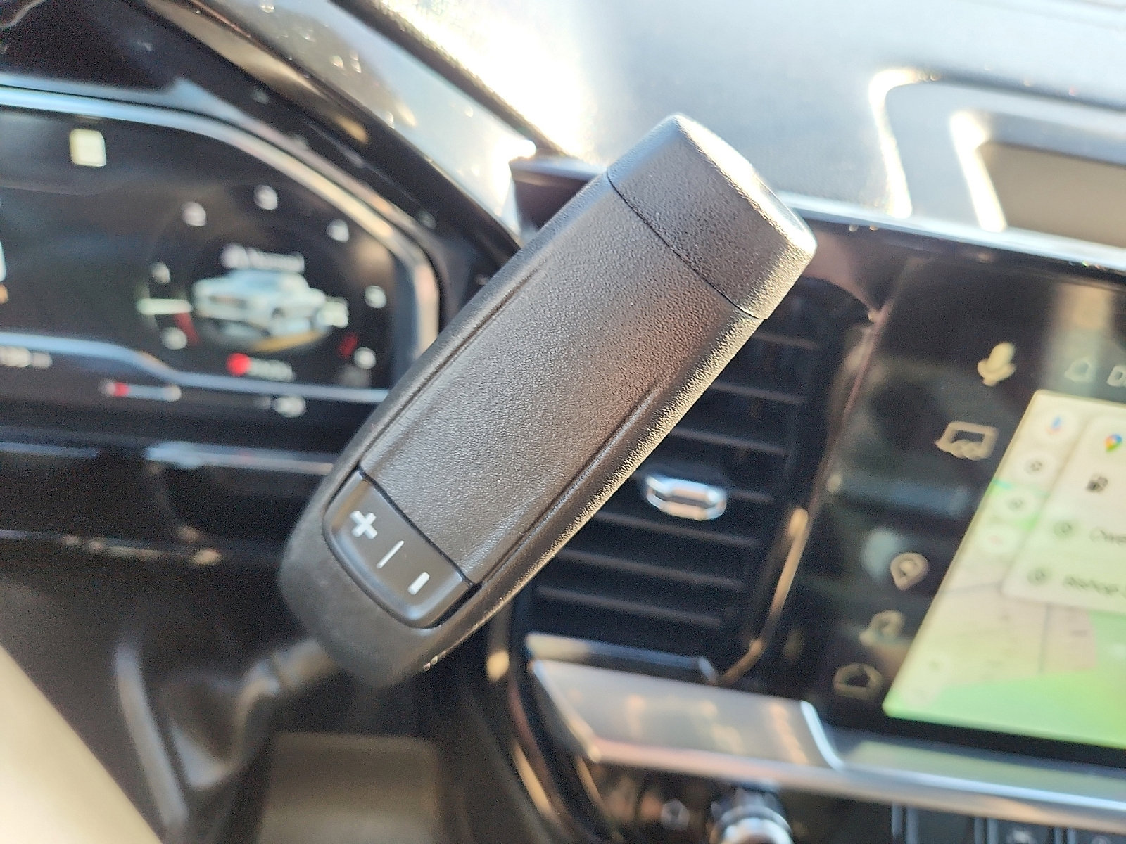 Used 2023 GMC Sierra 1500 Elevation image 14