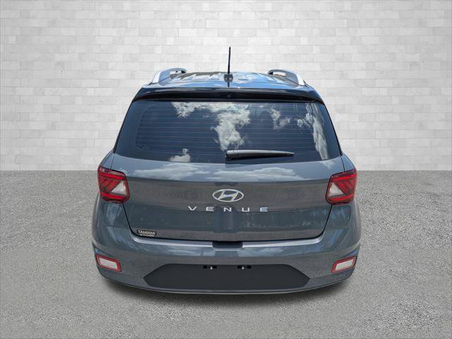 New 2026 Hyundai Venue SEL FWD image 3