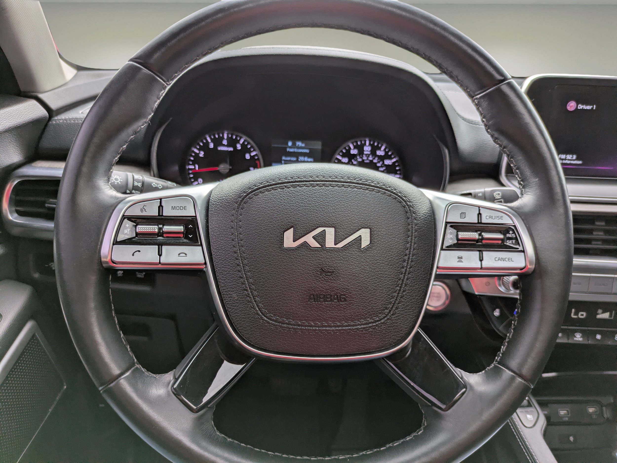 Used 2022 Kia Telluride EX w/ EX Premium Package AWD/4WD image 21