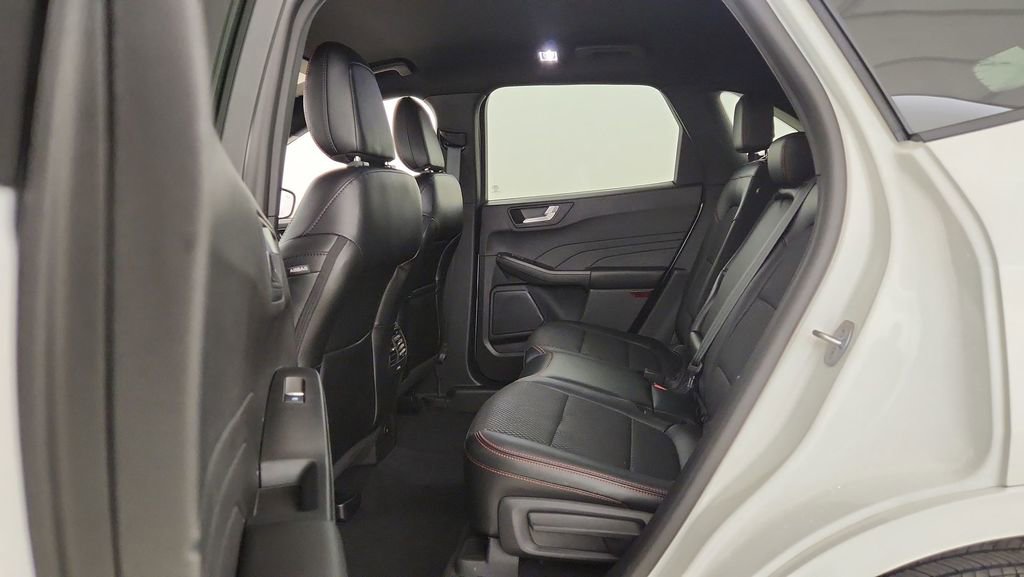 New 2024 Ford Escape ST-Line Select image 30