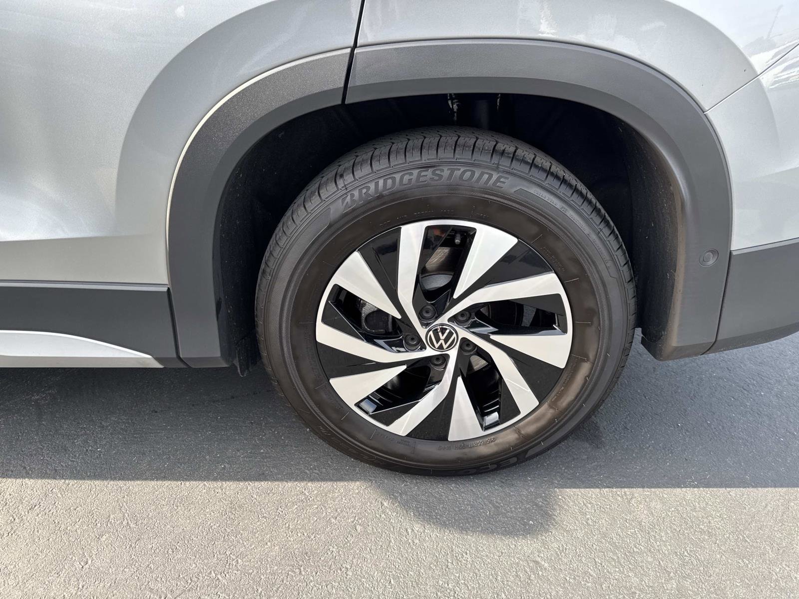 Certified 2025 Volkswagen Tiguan S image 5