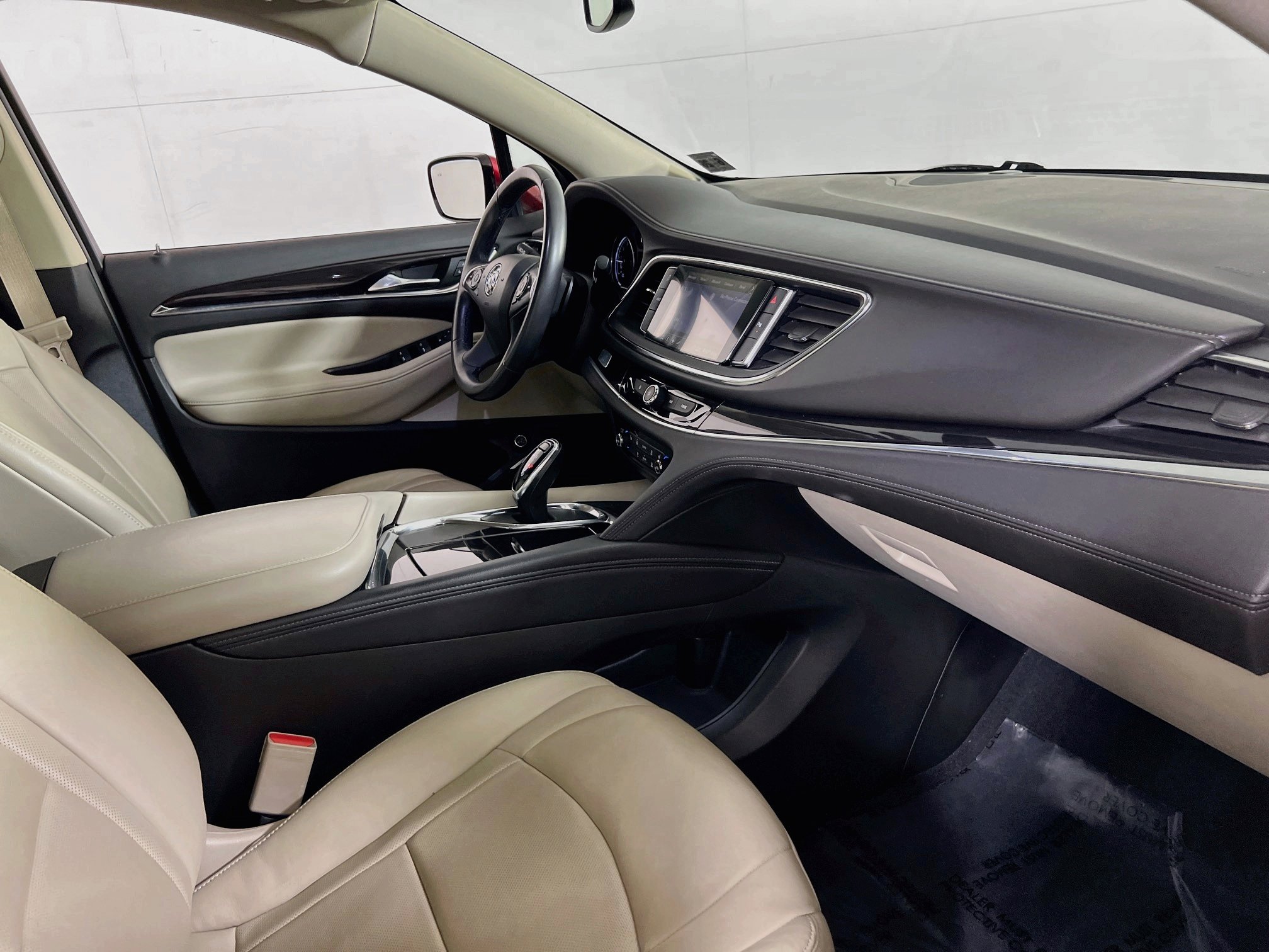 Used 2021 Buick Enclave Essence AWD/4WD image 29